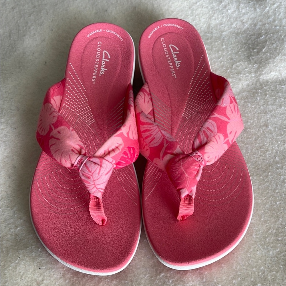 Clarks Pink Sandals with Cushioned Footbed and Braided Straps